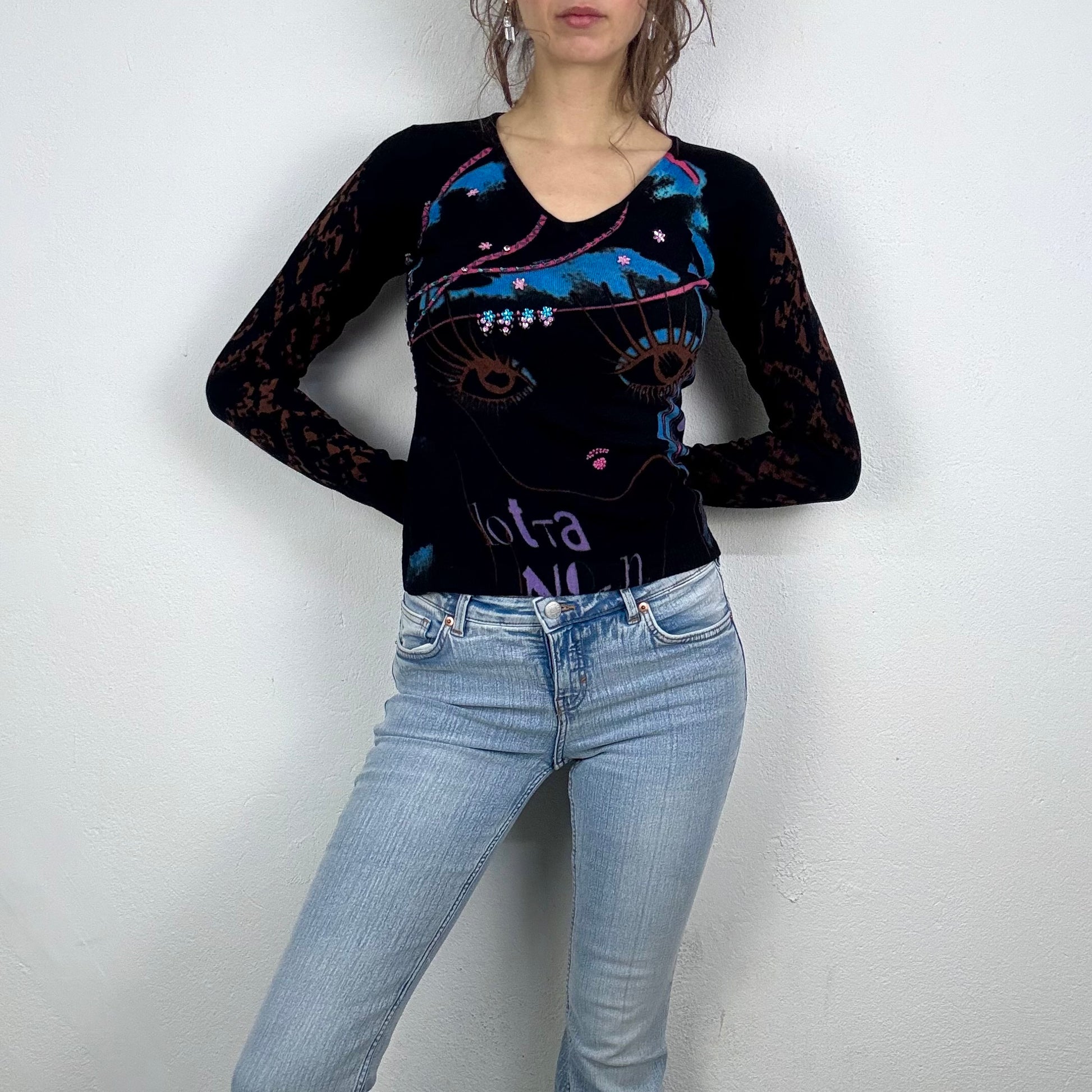 Kuratierter Vintage Onlineshop nachhaltige Secondhand Kleidung online kaufen, Online Shop Vintage, Vintage Online Shop, Second Hand Online Shop, gebraucht, zweite Hand, reused, preloved, Y2K, thriftshop, thriftstore, thrifting, thrift shop, thrift store