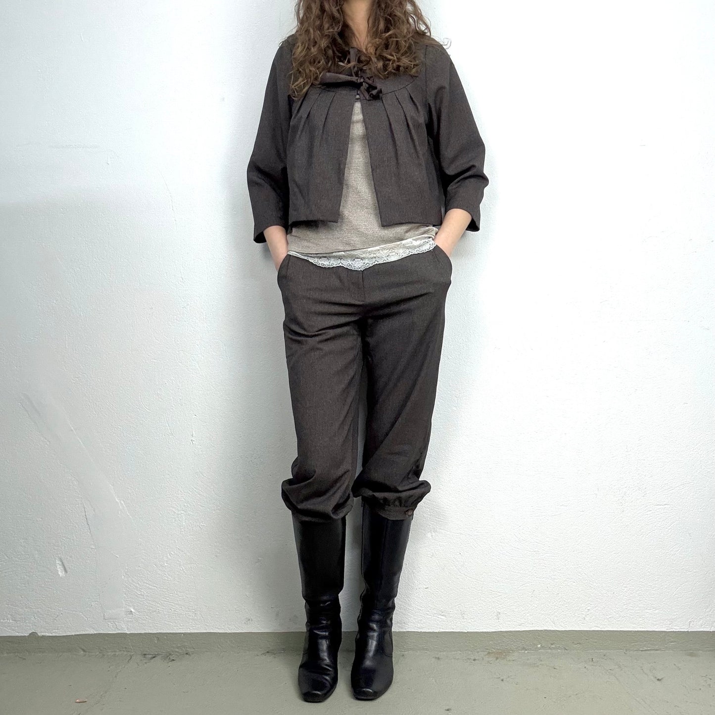 Kuratierter Vintage Onlineshop nachhaltige Secondhand Kleidung online kaufen, Online Shop Vintage, Vintage Online Shop, Second Hand Online Shop, gebraucht, zweite Hand, reused, preloved, Y2K, thriftshop, thriftstore, thrifting, thrift shop, thrift store