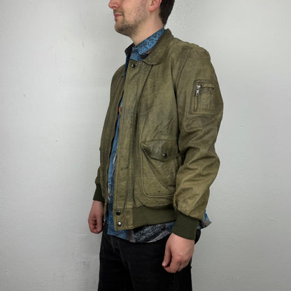 Kuratierter Vintage Onlineshop nachhaltige Secondhand Kleidung online kaufen, Online Shop Vintage, Vintage Online Shop, Second Hand Online Shop, gebraucht, zweite Hand, reused, preloved, Y2K, thriftshop, thriftstore, thrifting, thrift shop, thrift store