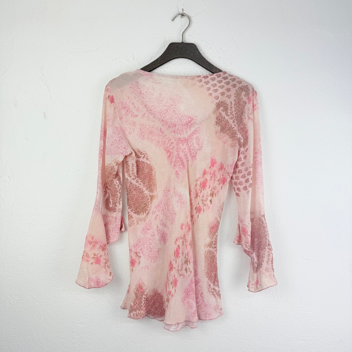 Kuratierter Vintage Onlineshop nachhaltige Secondhand Kleidung online kaufen, Online Shop Vintage, Vintage Online Shop, Second Hand Online Shop, gebraucht, zweite Hand, reused, preloved, Y2K, thriftshop, thriftstore, thrifting, thrift shop, thrift store, Flowy, Festival