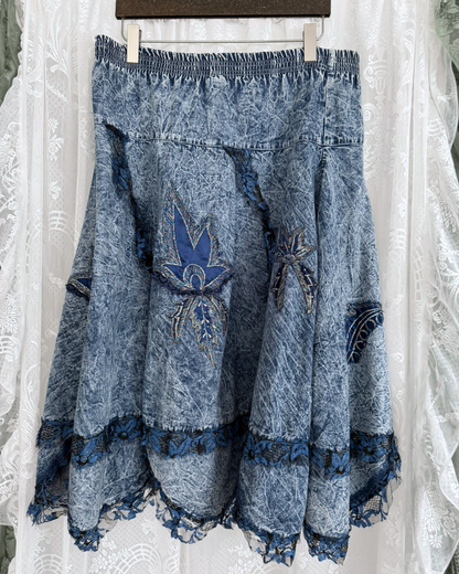 Jeansrock mit Spitze besonders rare witchy whimsy whimsical Teos Vintage online Shop