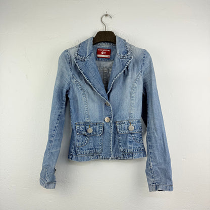 Kuratierter Vintage Onlineshop nachhaltige Secondhand Kleidung online kaufen, Online Shop Vintage, Vintage Online Shop, Second Hand Online Shop, gebraucht, zweite Hand, reused, preloved, Y2K, thriftshop, thriftstore, thrifting, thrift shop, thrift store, Denim, Retro, 90s