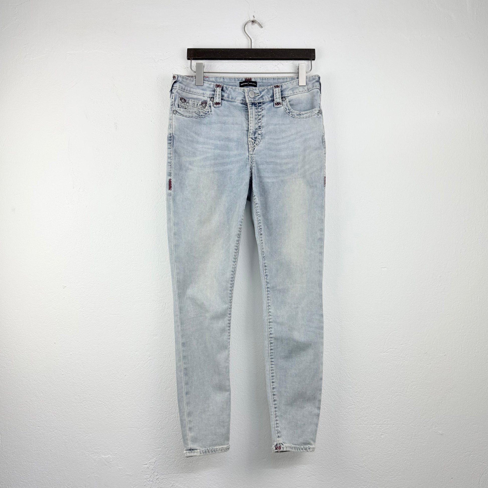 Kuratierter Vintage Onlineshop nachhaltige Secondhand Kleidung online kaufen, Online Shop Vintage, Vintage Online Shop, Second Hand Online Shop, gebraucht, zweite Hand, reused, preloved, Y2K, thriftshop, thriftstore, thrifting, thrift shop, thrift store, Grunge, Denim, Jeans, True Religion