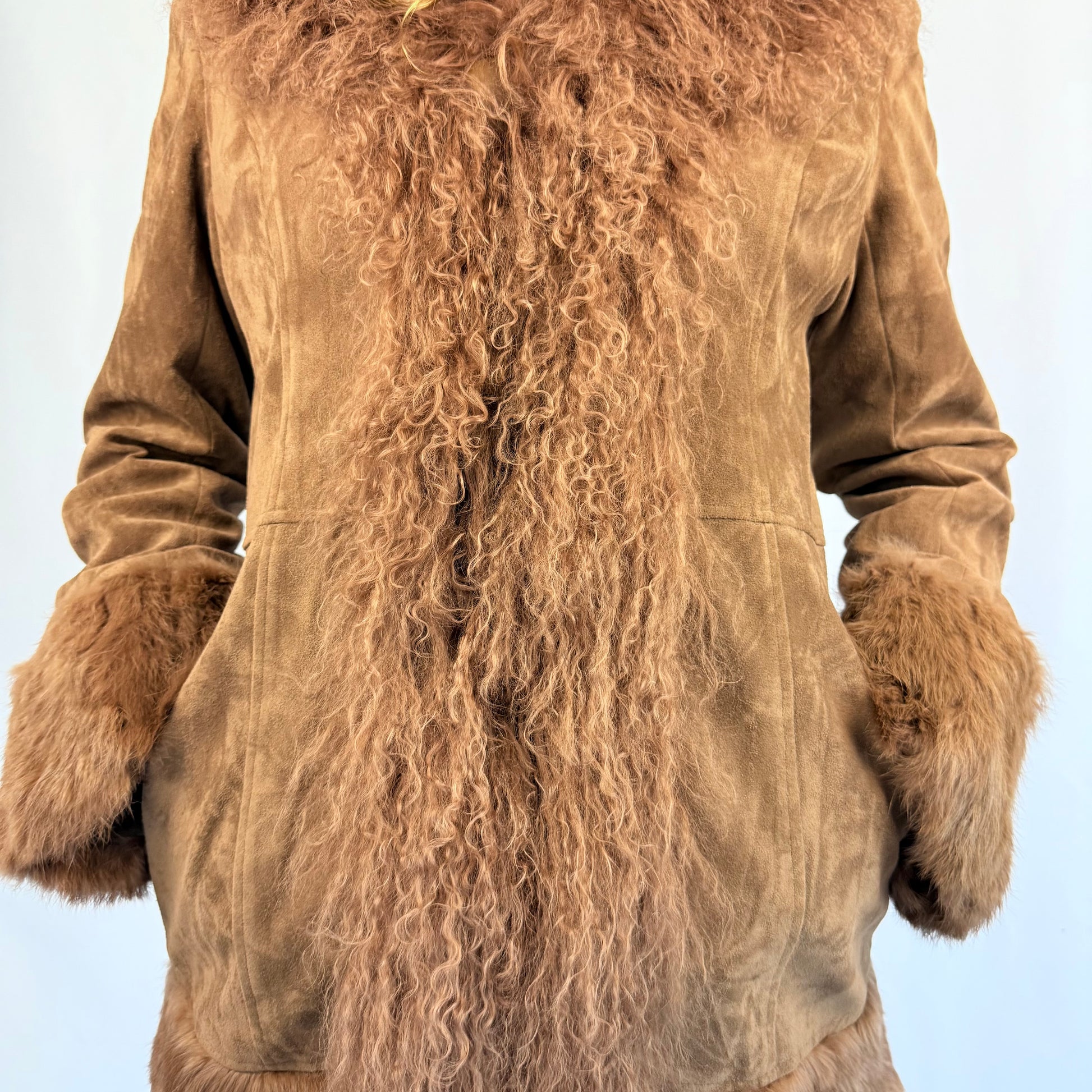 Kuratierter Vintage Onlineshop nachhaltige Secondhand Kleidung online kaufen, Online Shop Vintage, Vintage Online Shop, Second Hand Online Shop, gebraucht, zweite Hand, reused, preloved, Y2K, thriftshop, thriftstore, thrifting, thrift shop, thrift store, Y2K, Cozy, Elegant, Bratz