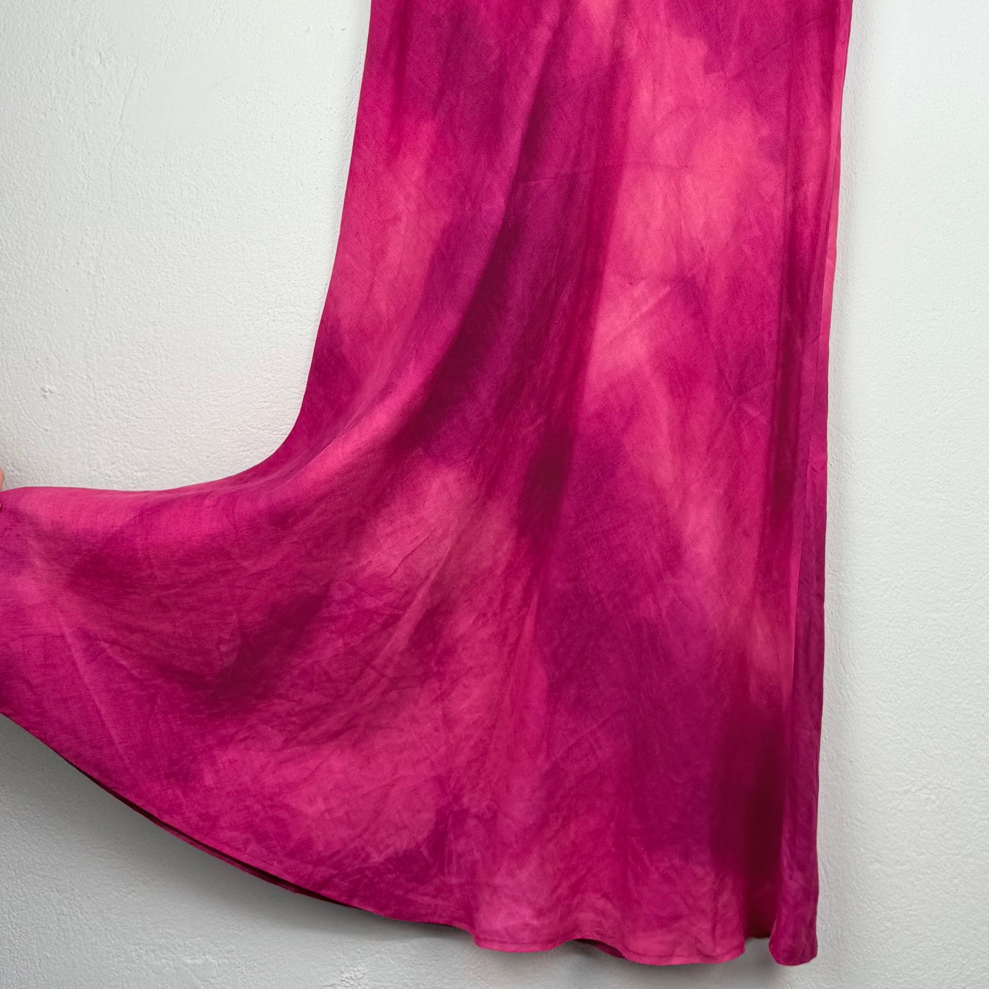 Kuratierter Vintage Onlineshop nachhaltige Secondhand Kleidung online kaufen, Online Shop Vintage, Vintage Online Shop, Second Hand Online Shop, gebraucht, zweite Hand, reused, preloved, Y2K, thriftshop, thriftstore, thrifting, thrift shop, thrift store