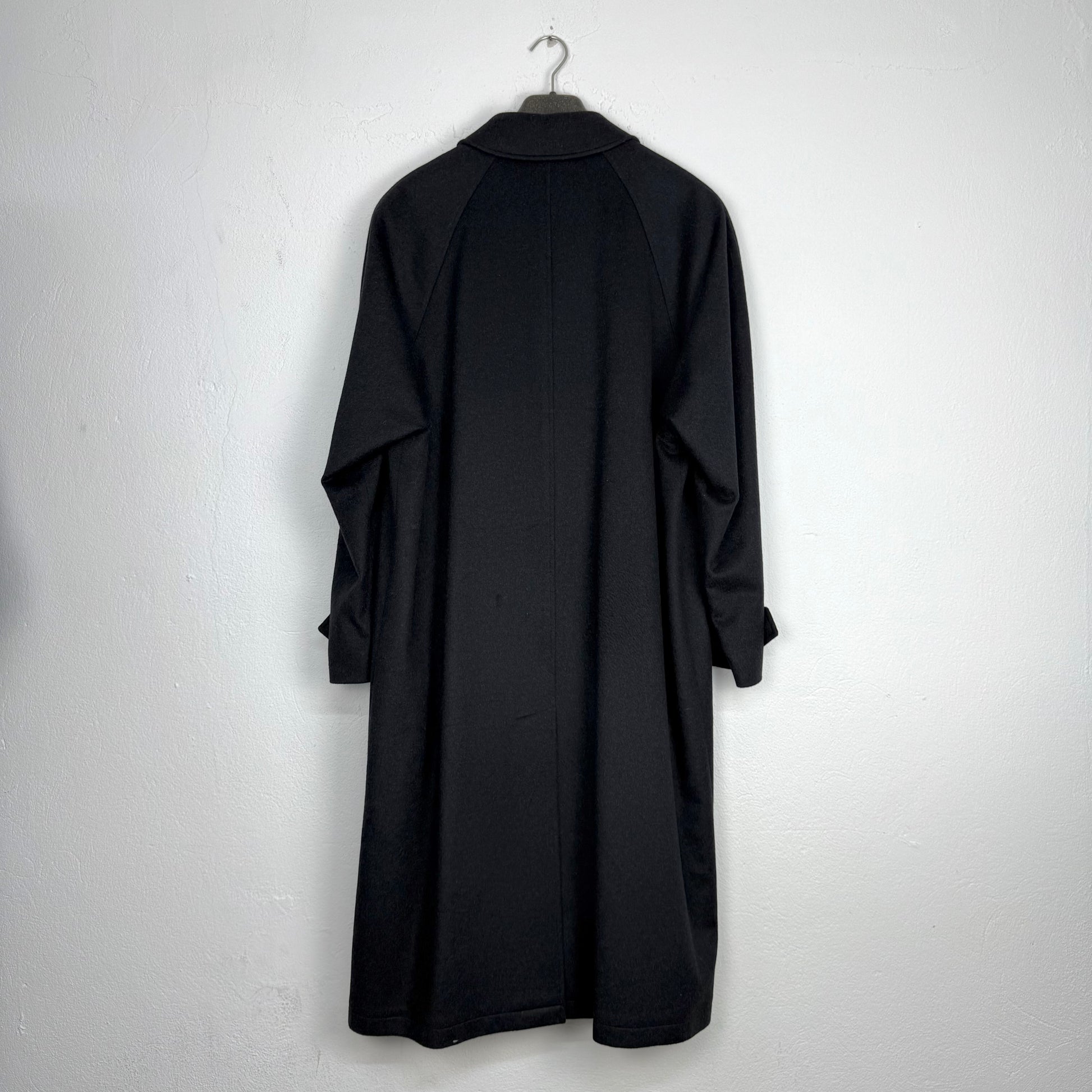 Kuratierter Vintage Onlineshop nachhaltige Secondhand Kleidung online kaufen, Online Shop Vintage, Vintage Online Shop, Second Hand Online Shop, gebraucht, zweite Hand, reused, preloved, Y2K, thriftshop, thriftstore, thrifting, thrift shop, thrift store