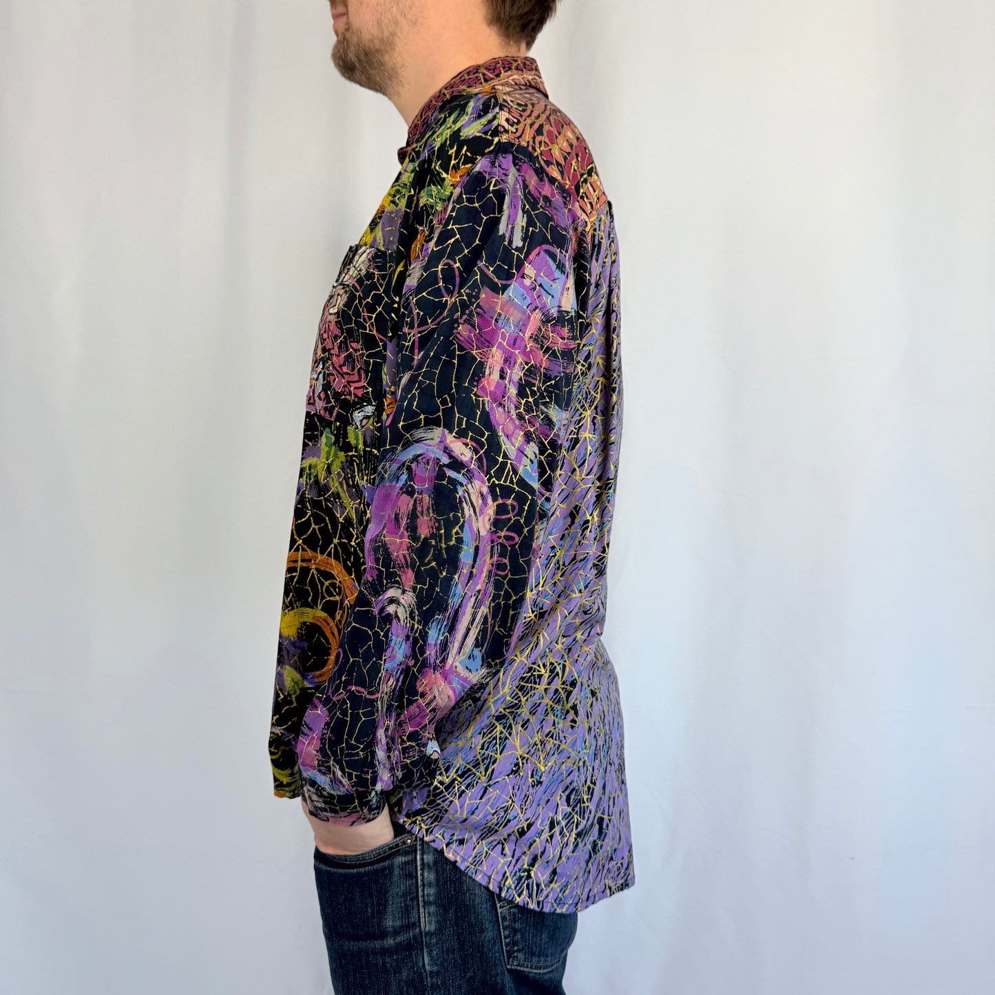 Kuratierter Vintage Onlineshop nachhaltige Secondhand Kleidung online kaufen, Online Shop Vintage, Vintage Online Shop, Second Hand Online Shop, gebraucht, zweite Hand, reused, preloved, Y2K, thriftshop, thriftstore, thrifting, thrift shop, thrift store, Crazy Pattern, Retro