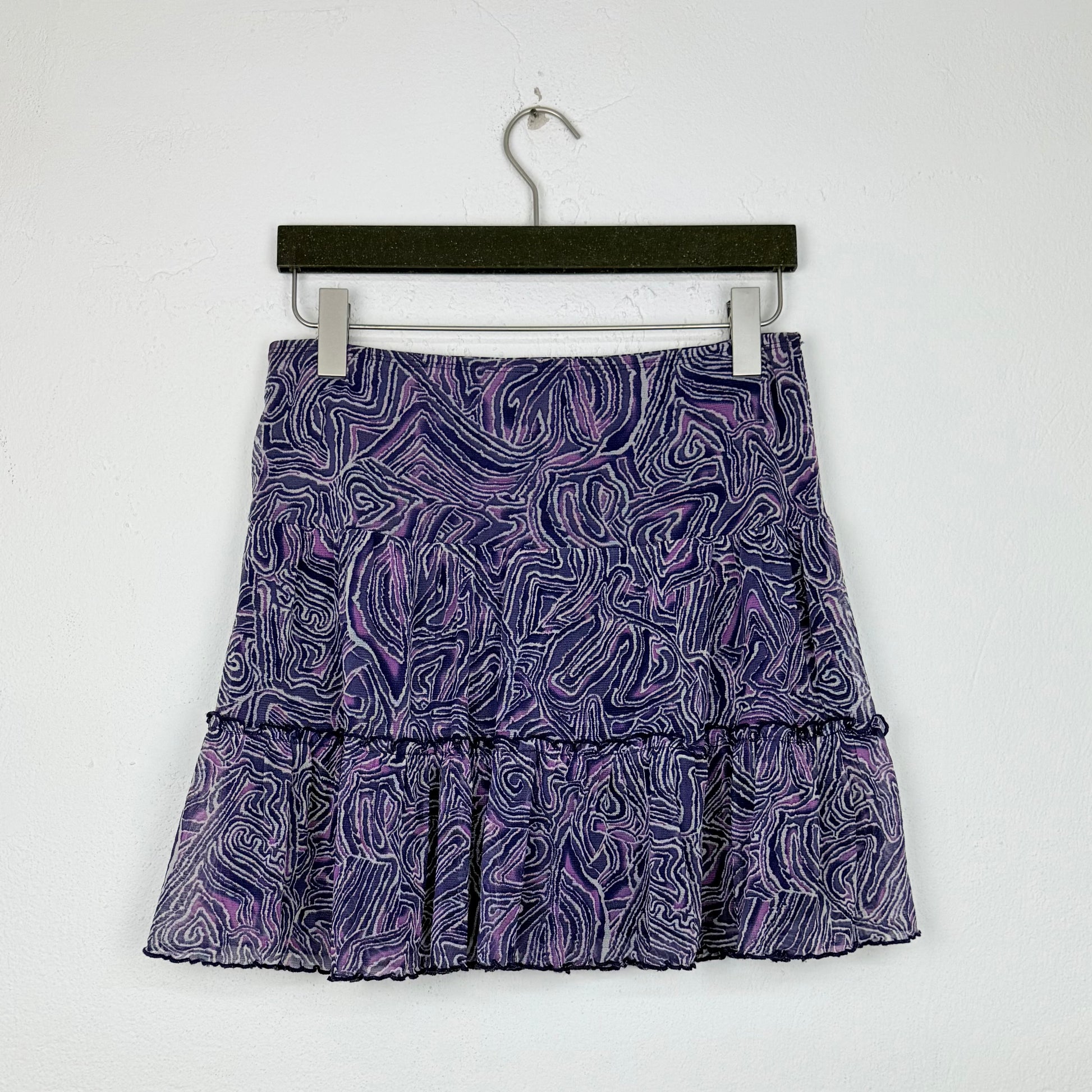 Kuratierter Vintage Onlineshop nachhaltige Secondhand Kleidung online kaufen, Online Shop Vintage, Vintage Online Shop, Second Hand Online Shop, gebraucht, zweite Hand, reused, preloved, Y2K, thriftshop, thriftstore, thrifting, thrift shop, thrift store