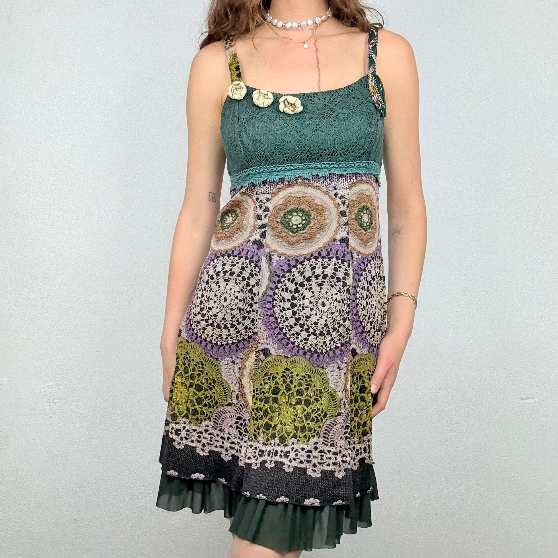 Kuratierter Vintage Onlineshop nachhaltige Secondhand Kleidung online kaufen, Online Shop Vintage, Vintage Online Shop, Second Hand Online Shop, gebraucht, zweite Hand, reused, preloved, Y2K, thriftshop, thriftstore, thrifting, thrift shop, thrift store, Boho, Festival, Strick
