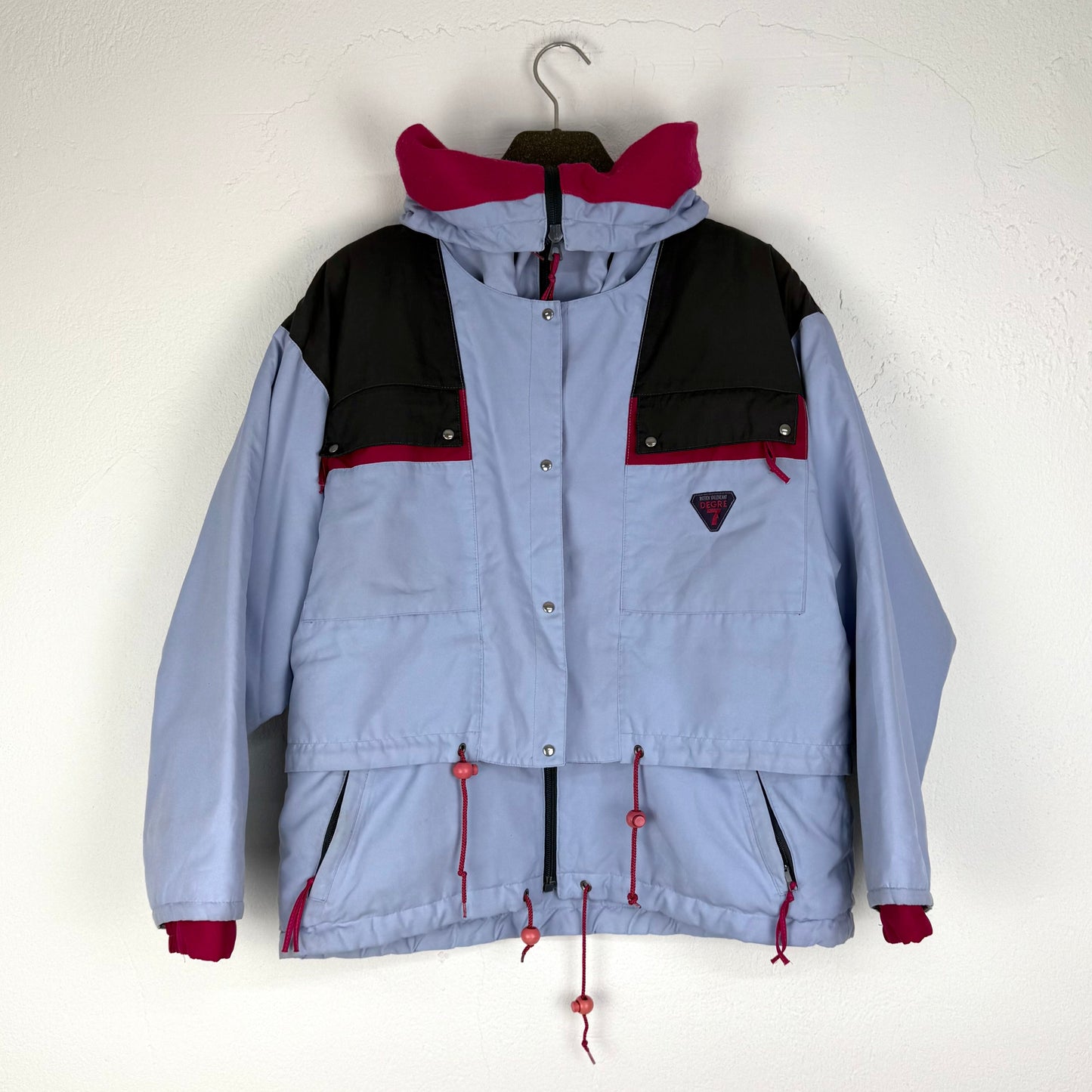 Kuratierter Vintage Onlineshop nachhaltige Secondhand Kleidung online kaufen, Online Shop Vintage, Vintage Online Shop, Second Hand Online Shop, gebraucht, zweite Hand, reused, preloved, Y2K, thriftshop, thriftstore, thrifting, thrift shop, thrift store