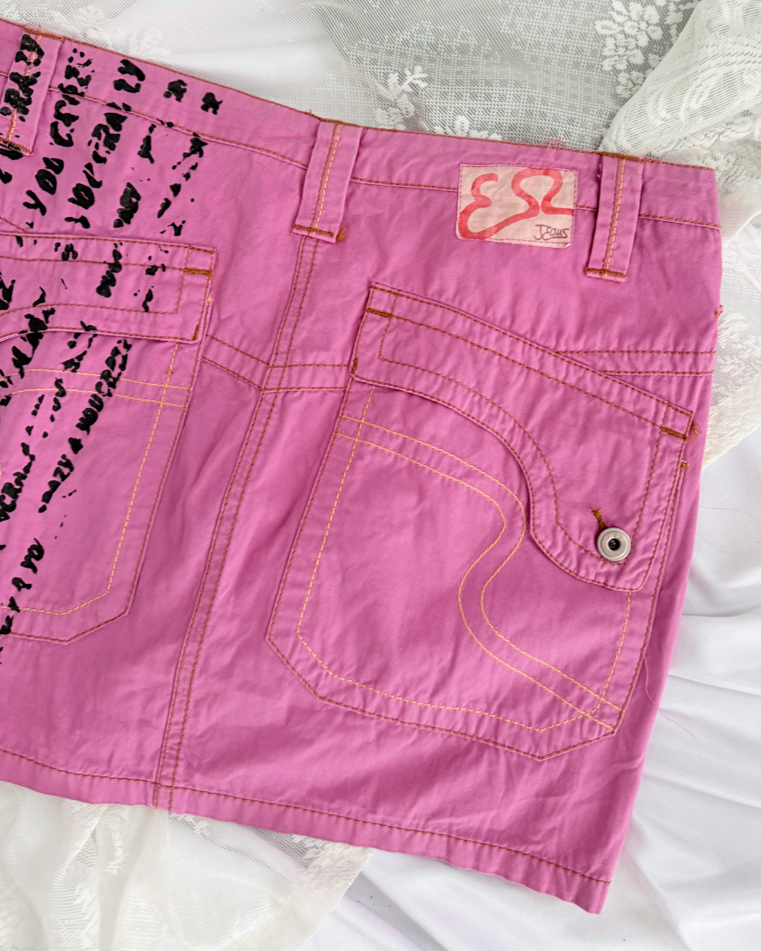 ESZ Minirock rosa y2k Style Schriftzug rare besonders Teos Vintage Online Shop