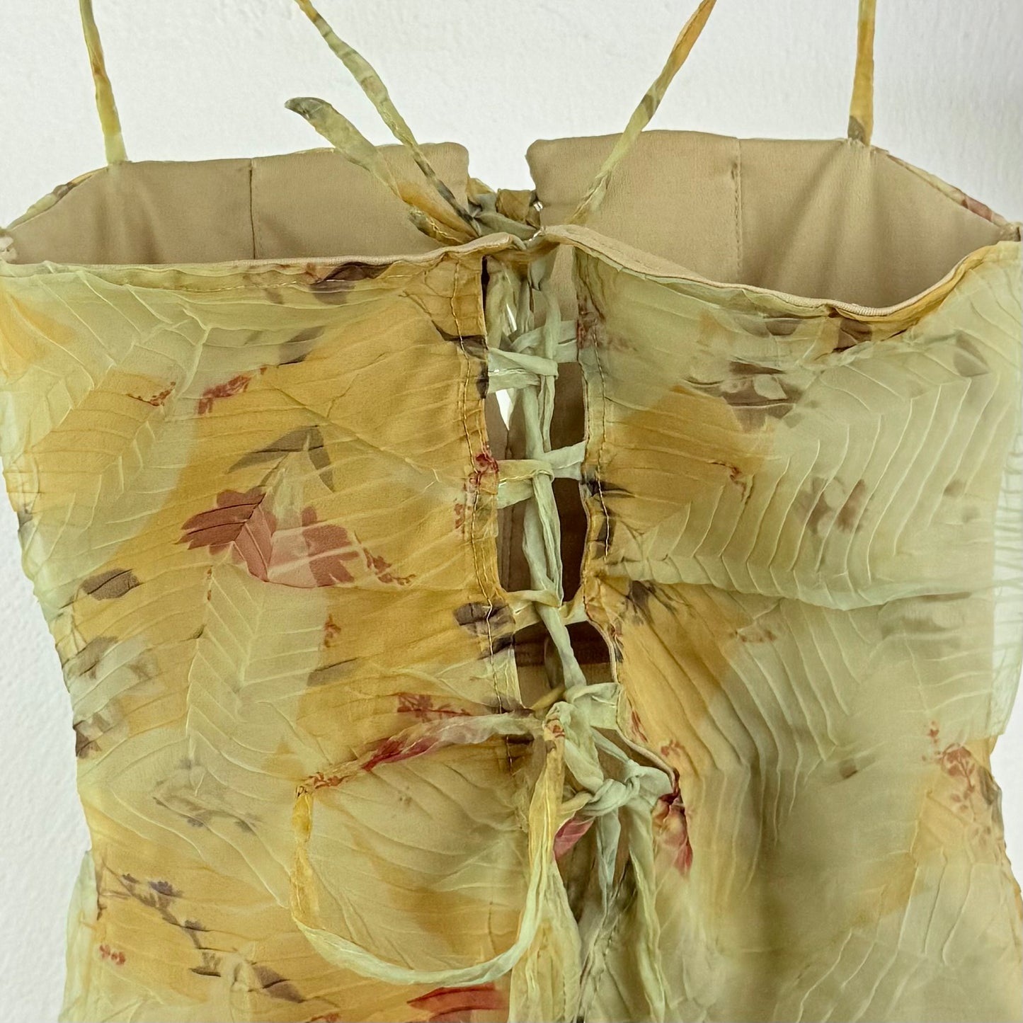 Kuratierter Vintage Onlineshop nachhaltige Secondhand Kleidung online kaufen, Online Shop Vintage, Vintage Online Shop, Second Hand Online Shop, gebraucht, zweite Hand, reused, preloved, Y2K, thriftshop, thriftstore, thrifting, thrift shop, thrift store
