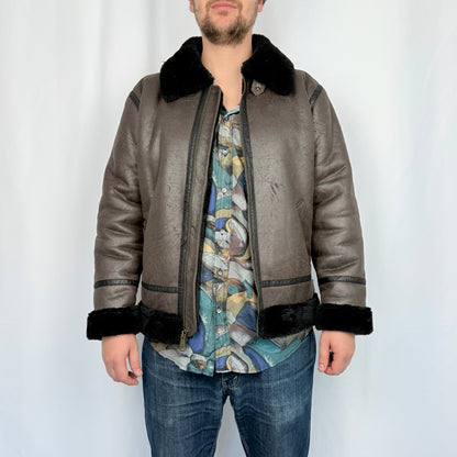 Kuratierter Vintage Onlineshop nachhaltige Secondhand Kleidung online kaufen, Online Shop Vintage, Vintage Online Shop, Second Hand Online Shop, gebraucht, zweite Hand, reused, preloved, Y2K, thriftshop, thriftstore, thrifting, thrift shop, thrift store, retro, cozy, warm, winter