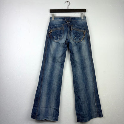 Kuratierter Vintage Onlineshop nachhaltige Secondhand Kleidung online kaufen, Online Shop Vintage, Vintage Online Shop, Second Hand Online Shop, gebraucht, zweite Hand, reused, preloved, Y2K, thriftshop, thriftstore, thrifting, thrift shop, thrift store
