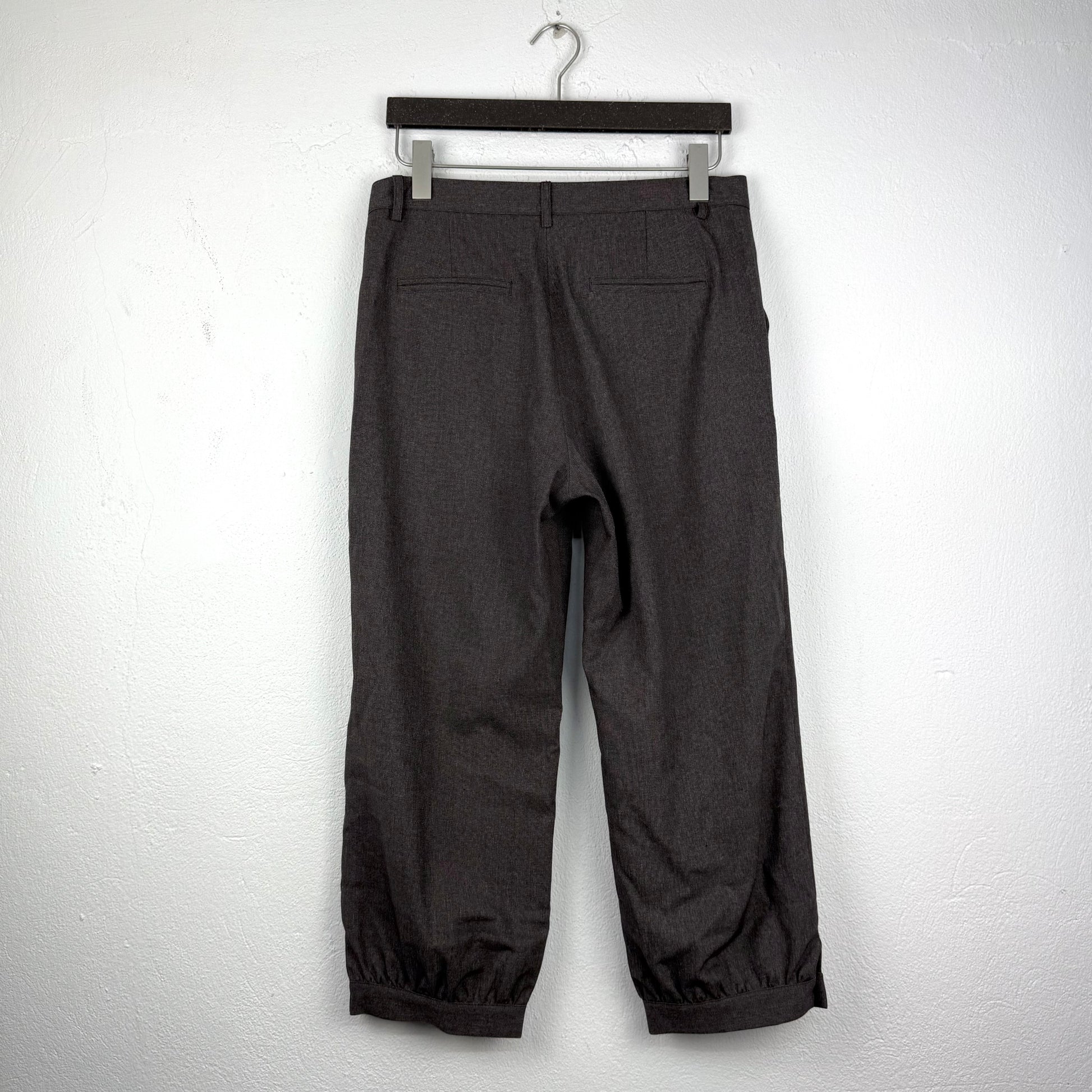 Kuratierter Vintage Onlineshop nachhaltige Secondhand Kleidung online kaufen, Online Shop Vintage, Vintage Online Shop, Second Hand Online Shop, gebraucht, zweite Hand, reused, preloved, Y2K, thriftshop, thriftstore, thrifting, thrift shop, thrift store