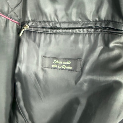 Kuratierter Vintage Onlineshop nachhaltige Secondhand Kleidung online kaufen, Online Shop Vintage, Vintage Online Shop, Second Hand Online Shop, gebraucht, zweite Hand, reused, preloved, Y2K, thriftshop, thriftstore, thrifting, thrift shop, thrift store