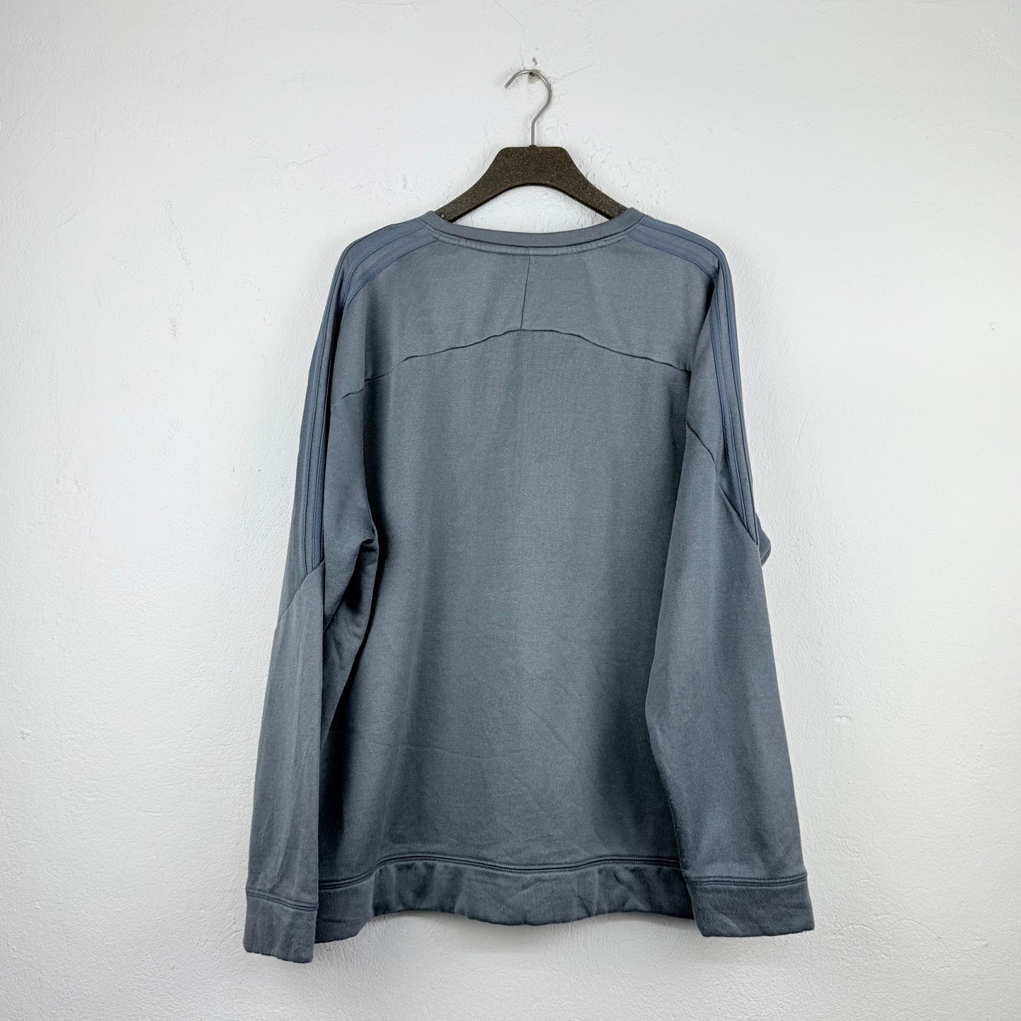 Kuratierter Vintage Onlineshop nachhaltige Secondhand Kleidung online kaufen, Online Shop Vintage, Vintage Online Shop, Second Hand Online Shop, gebraucht, zweite Hand, reused, preloved, Y2K, thriftshop, thriftstore, thrifting, thrift shop, thrift store