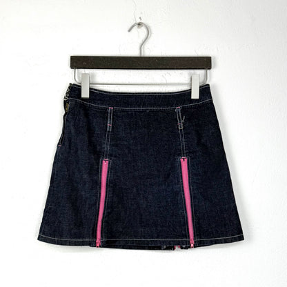 Kuratierter Vintage Onlineshop nachhaltige Secondhand Kleidung online kaufen, Online Shop Vintage, Vintage Online Shop, Second Hand Online Shop, gebraucht, zweite Hand, reused, preloved, Y2K, thriftshop, thriftstore, thrifting, thrift shop, thrift store