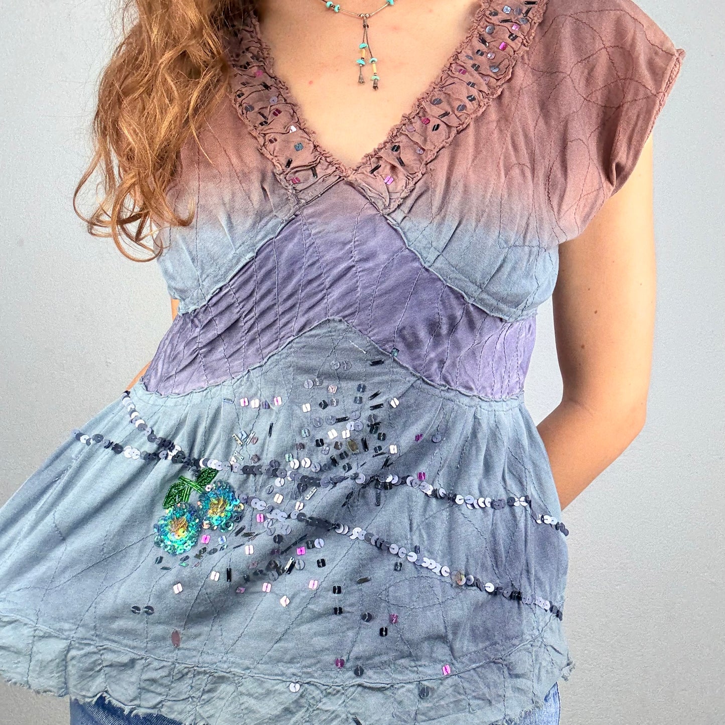 Kuratierter Vintage Onlineshop nachhaltige Secondhand Kleidung online kaufen, Online Shop Vintage, Vintage Online Shop, Second Hand Online Shop, gebraucht, zweite Hand, reused, preloved, Y2K, thriftshop, thriftstore, thrifting, thrift shop, thrift store, Festival, Pailletten, Boho