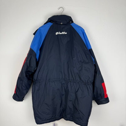 Kuratierter Vintage Onlineshop nachhaltige Secondhand Kleidung online kaufen, Online Shop Vintage, Vintage Online Shop, Second Hand Online Shop, gebraucht, zweite Hand, reused, preloved, Y2K, thriftshop, thriftstore, thrifting, thrift shop, thrift store