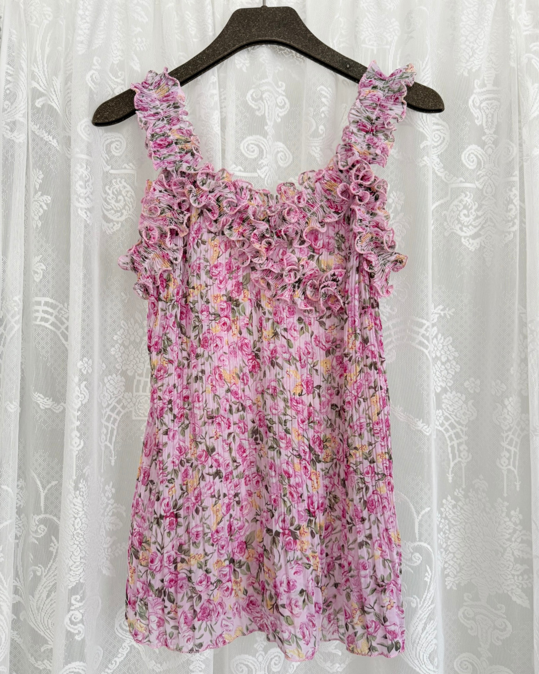 Top Rüschen rosa Blumenmuster Seide romantic whimsy Teos Vintage Onlineshop Second Hand Stuttgart