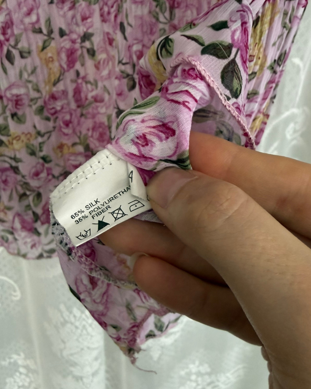 Top Rüschen rosa Blumenmuster Seide romantic whimsy Teos Vintage Onlineshop Second Hand Stuttgart