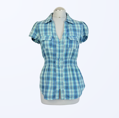 Guess Kurzarmbluse kariert türkis hellblau y2k Teos Vintage Onlineshop