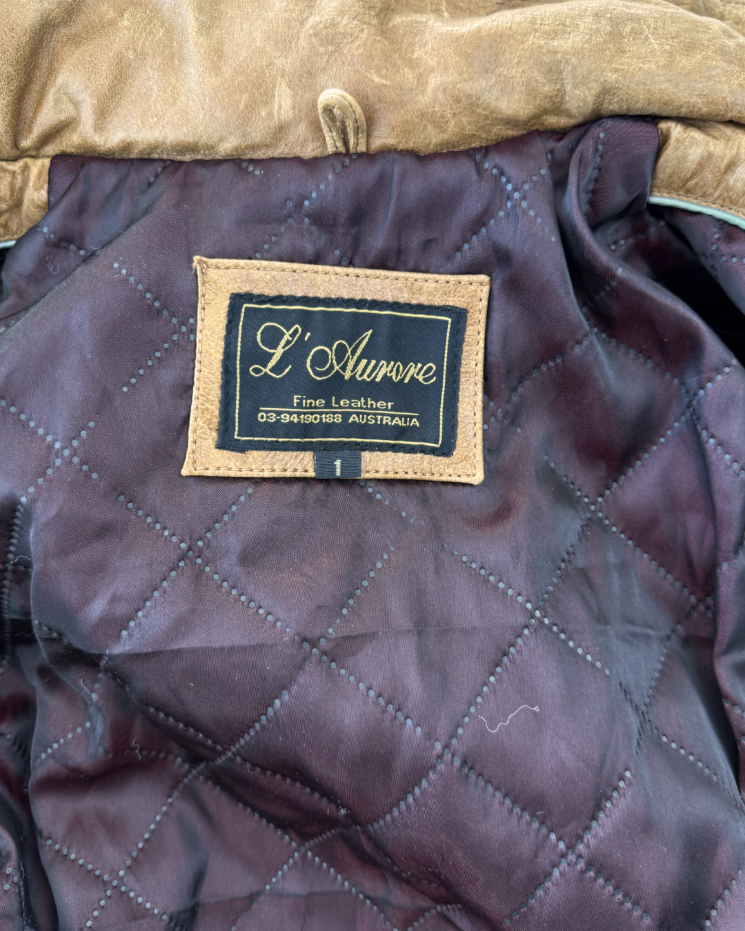 L Aurore Lederjacke hellbrauch abnehmbare Kapuze Fell Teos Vintage Onlineshop