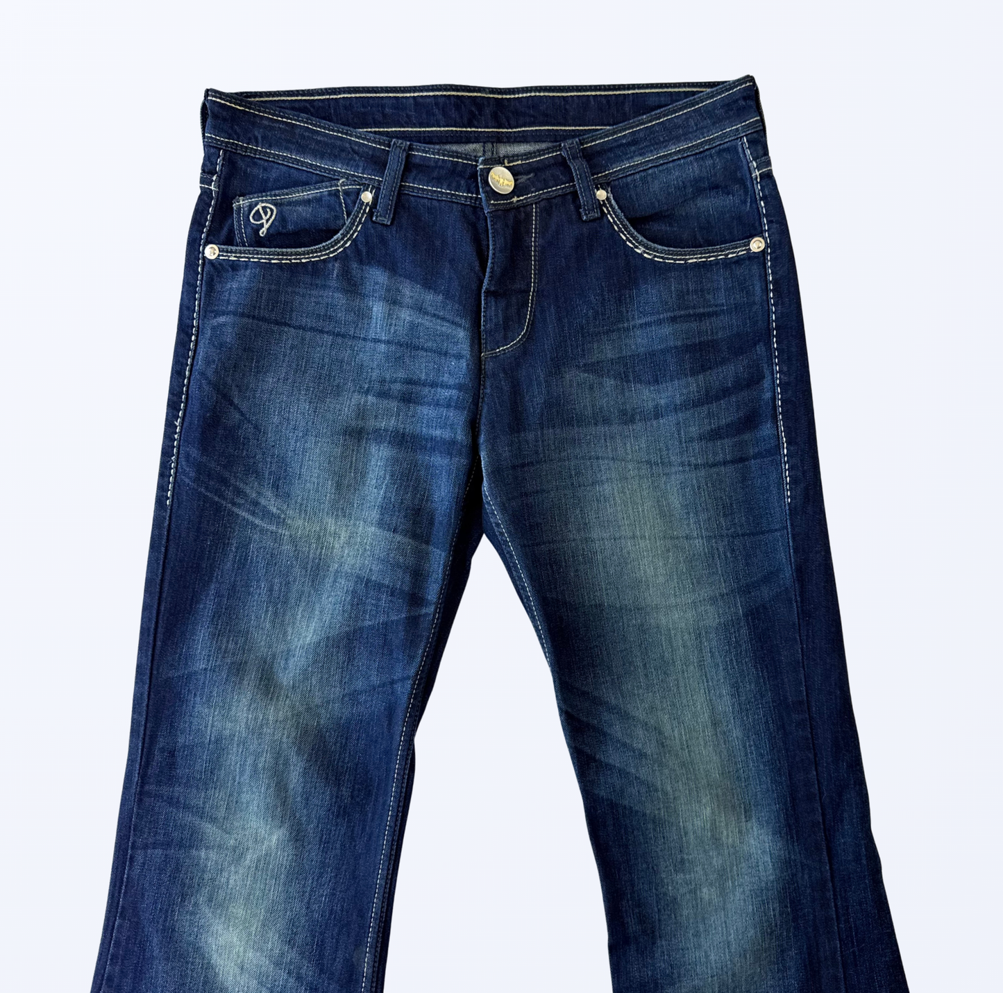 Levis Schlaghose Bootcut Flared Jeans dunkelblau besondere Back Pockets