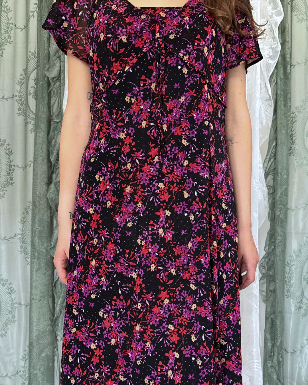 Luisa Viola Maxikleid Blumenmuster Sommerkleid 90s Style whitchy whimsical boho Teos Vintage Onlineshop