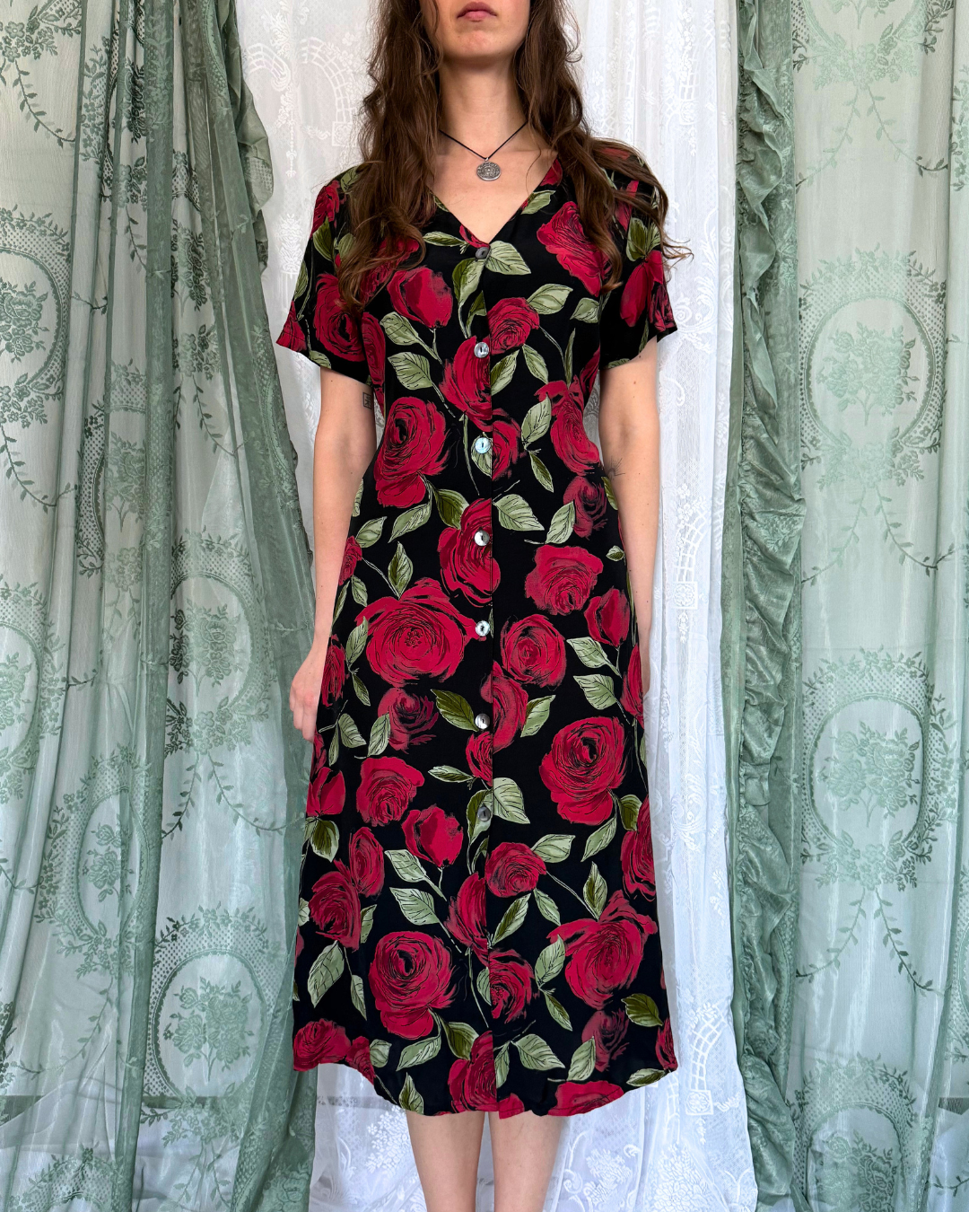 Vintage Maxikleid Rosenmuster 90s Style whitchy whitch 90s Muster Teos Vintage