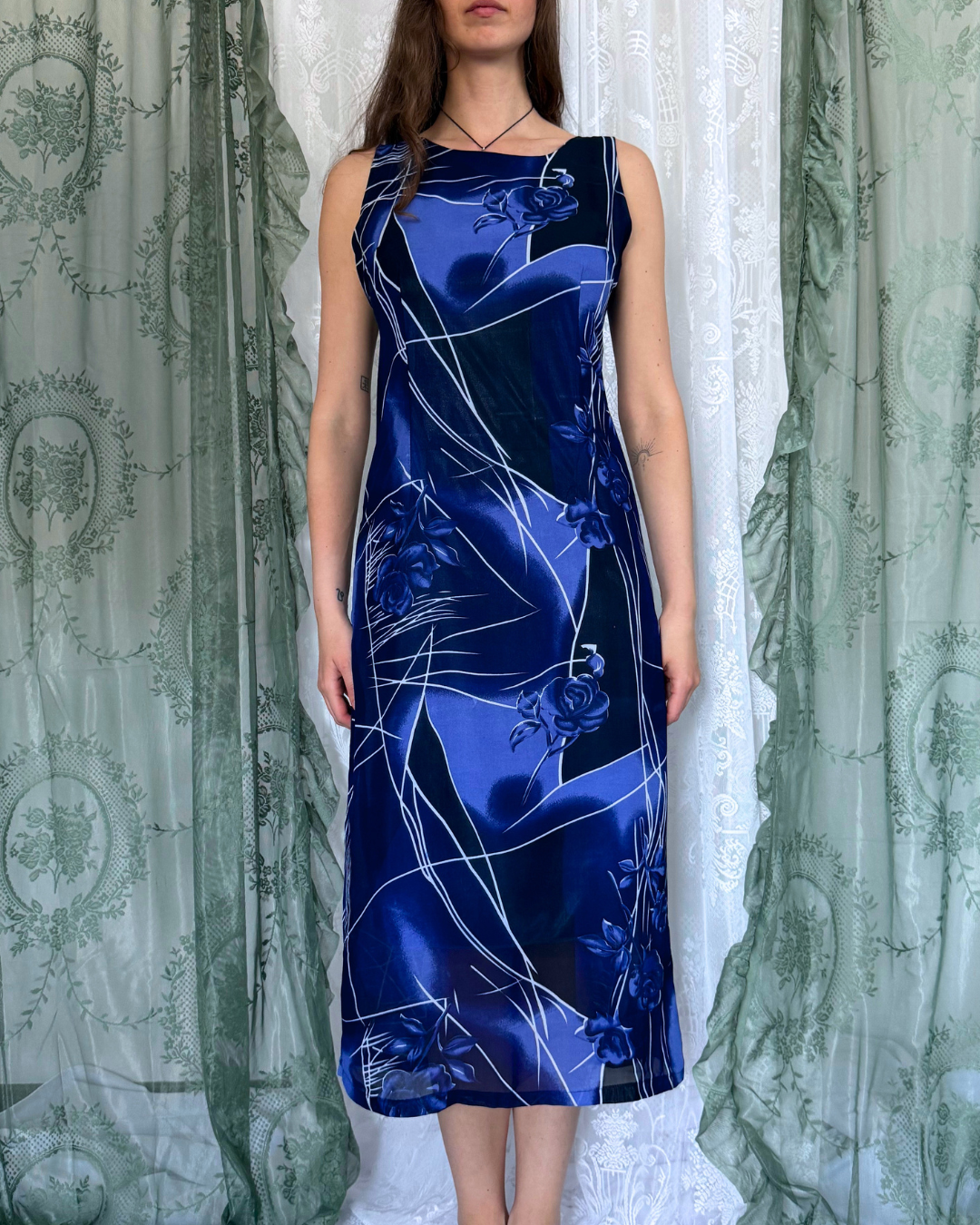 90s Style Maxikleid Blumenmuster schwarz Blau Gr. M Whitchy Whismy Whimsical Teos Vintage Onlineshop