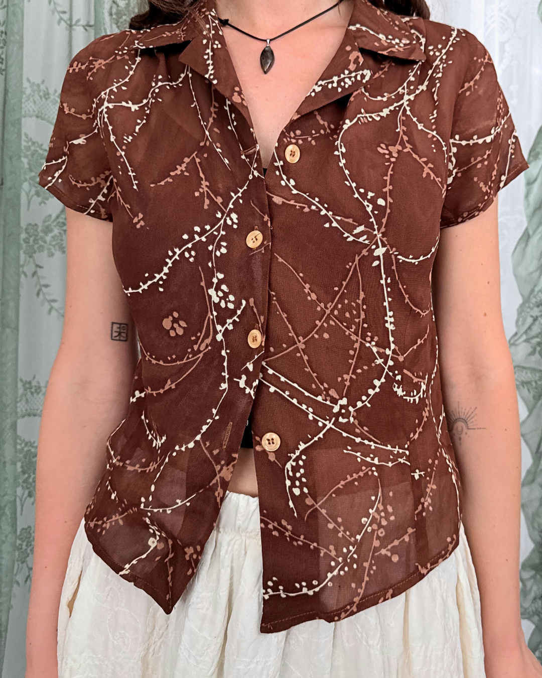 Mesh Kurzarmbluse gemustert brau Boho Style Fesitval Bluse Boho Sommer 90s Style Friends