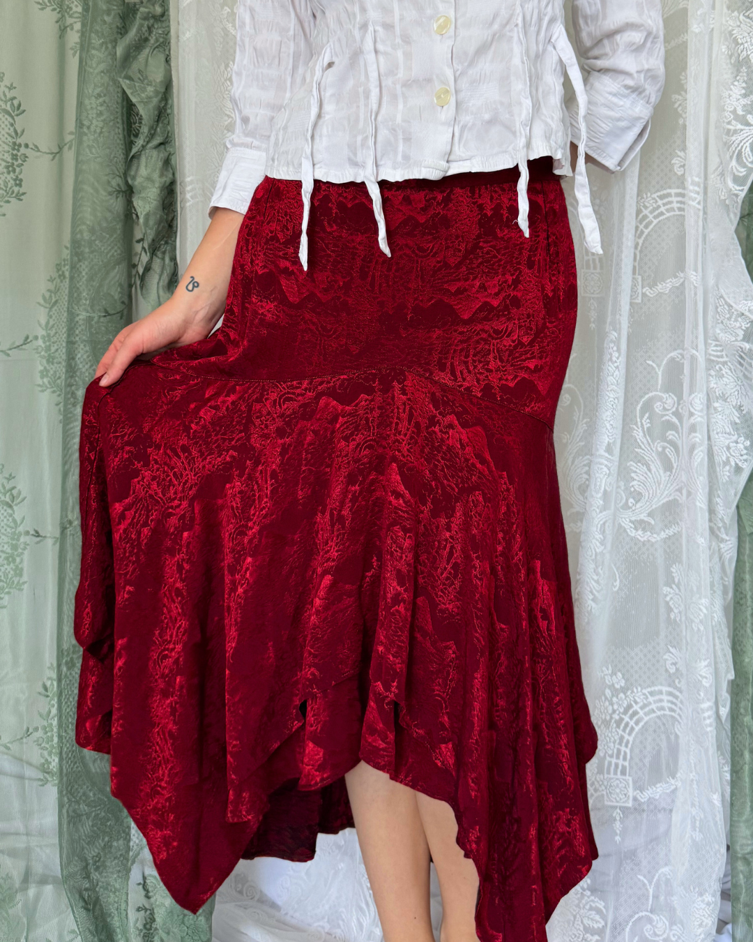 Midirock Maxirock Asymmetrisch Hexenrock witchy Rock whimsical whimsy rot muster besonders rare Teos Vintage Onlineshop