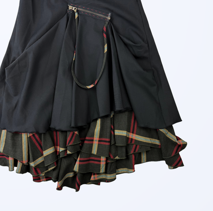 Asymmetrischer Rock kariert schwarz Layer Stil 