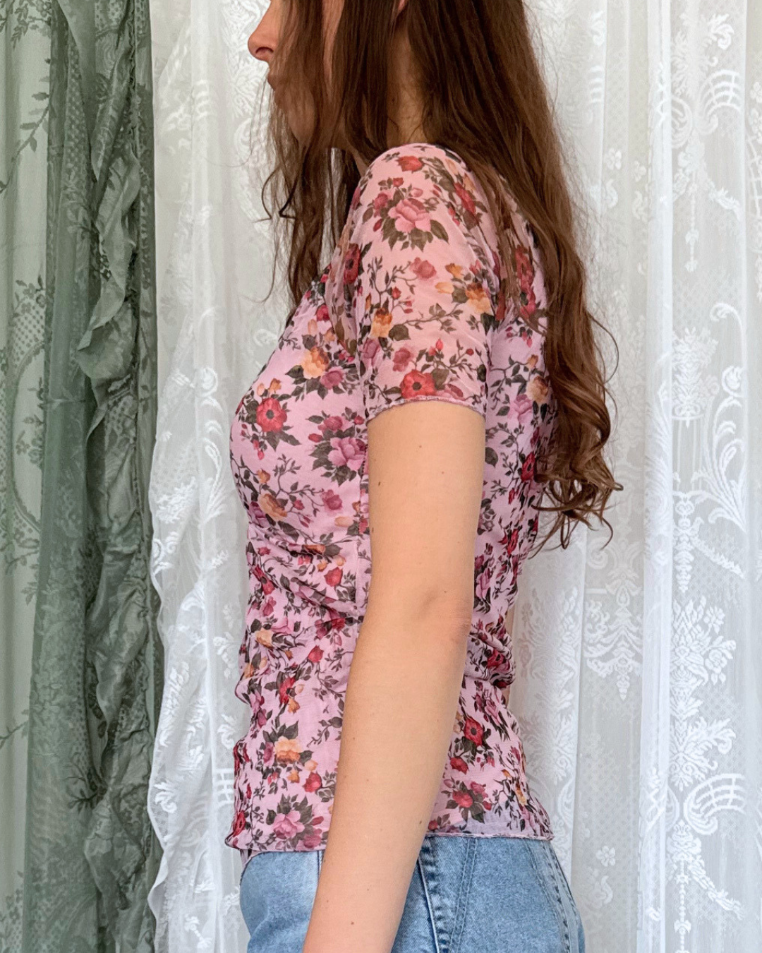Nuna Lie T-Shirt cottage core romantic 90s vibe whitchy whimsical Blumen Teos vintage Onlineshop