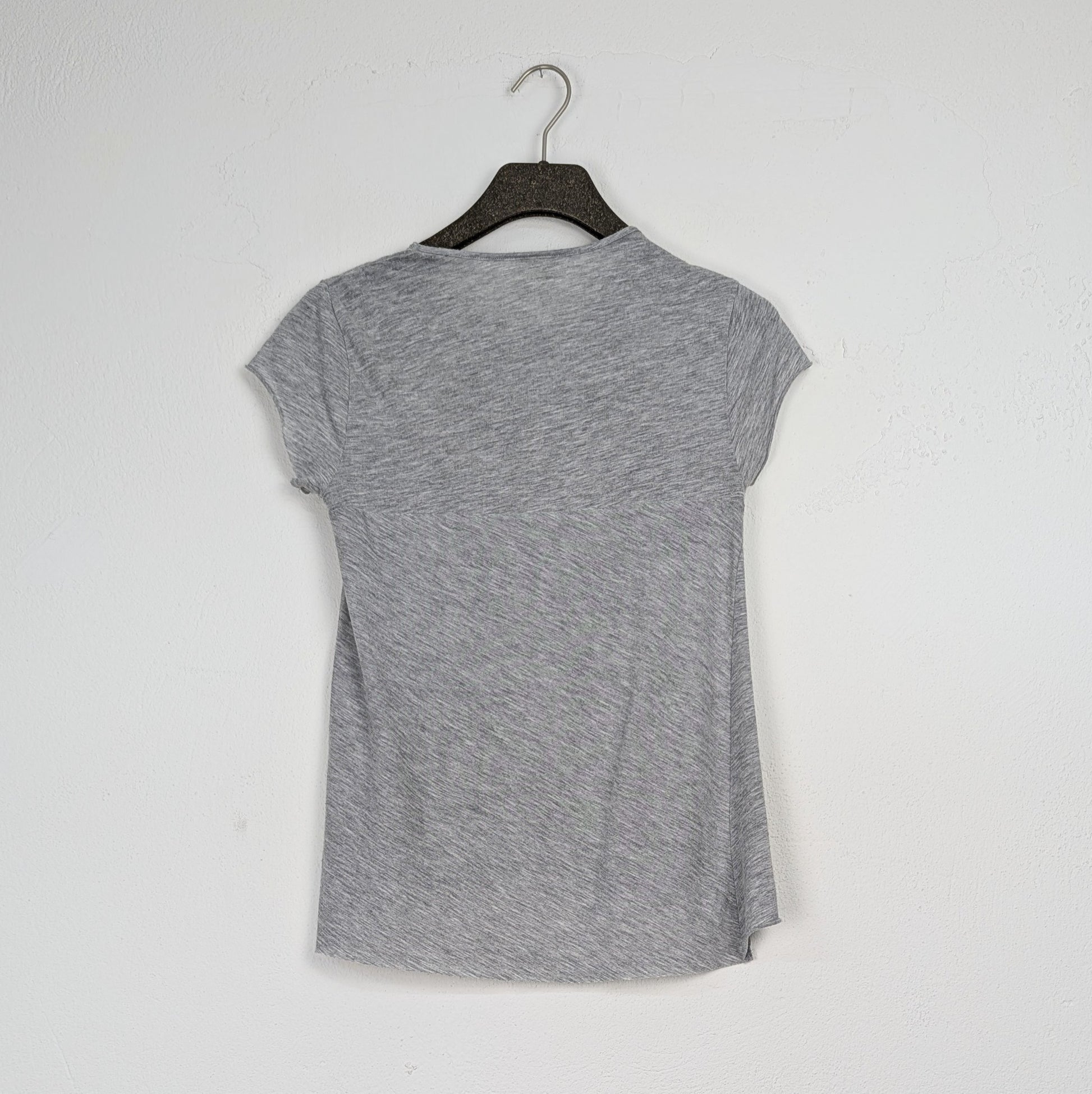 Kuratierter Vintage Onlineshop nachhaltige Secondhand Kleidung online kaufen, Online Shop Vintage, Vintage Online Shop, Second Hand Online Shop, gebraucht, zweite Hand, reused, preloved, Y2K, thriftshop, thriftstore, thrifting, thrift shop, thrift store
