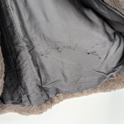 Kuratierter Vintage Onlineshop nachhaltige Secondhand Kleidung online kaufen, Online Shop Vintage, Vintage Online Shop, Second Hand Online Shop, gebraucht, zweite Hand, reused, preloved, Y2K, thriftshop, thriftstore, thrifting, thrift shop, thrift store