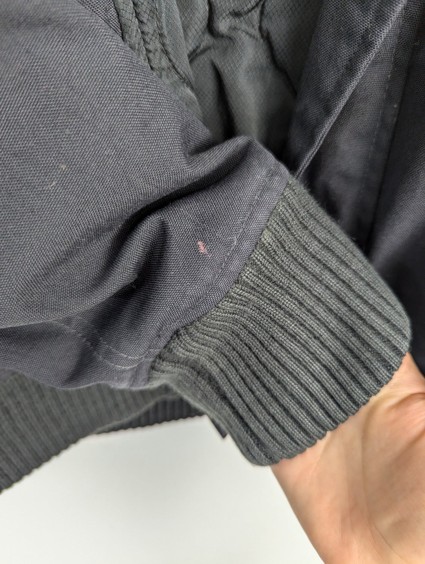Kuratierter Vintage Onlineshop nachhaltige Secondhand Kleidung online kaufen, Online Shop Vintage, Vintage Online Shop, Second Hand Online Shop, gebraucht, zweite Hand, reused, preloved, Y2K, thriftshop, thriftstore, thrifting, thrift shop, thrift store