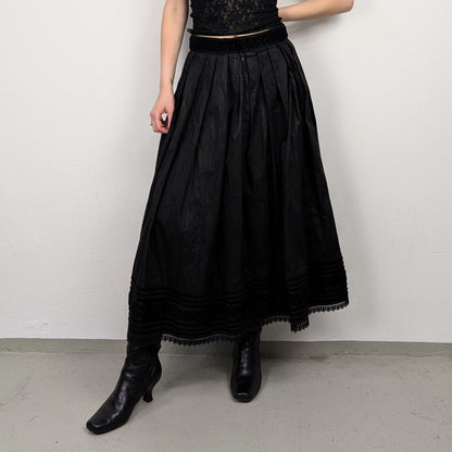 Kuratierter Vintage Onlineshop nachhaltige Secondhand Kleidung online kaufen, Online Shop Vintage, Vintage Online Shop, Second Hand Online Shop, gebraucht, zweite Hand, reused, preloved, Y2K, thriftshop, thriftstore, thrifting, thrift shop, thrift store