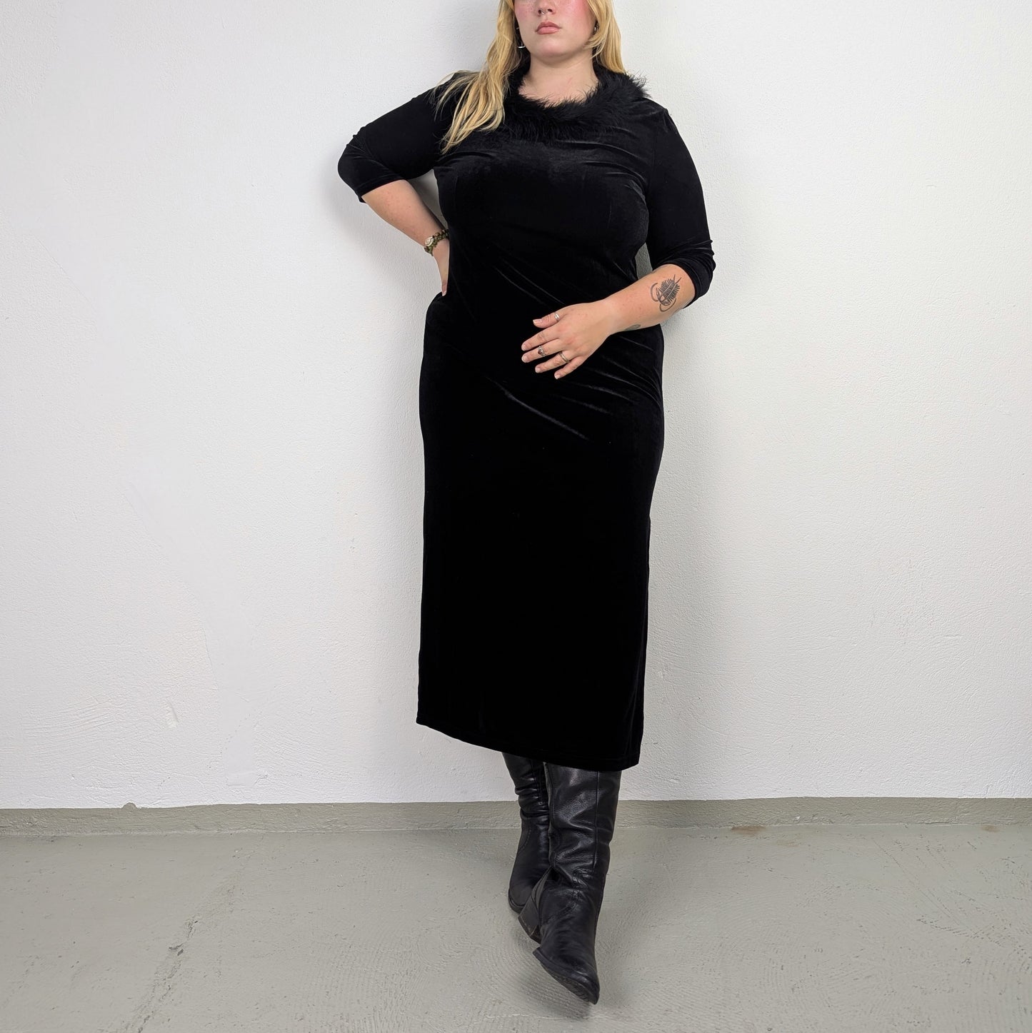 Kuratierter Vintage Onlineshop nachhaltige Secondhand Kleidung online kaufen, Online Shop Vintage, Vintage Online Shop, Second Hand Online Shop, gebraucht, zweite Hand, reused, preloved, Y2K, thriftshop, thriftstore, thrifting, thrift shop, thrift store