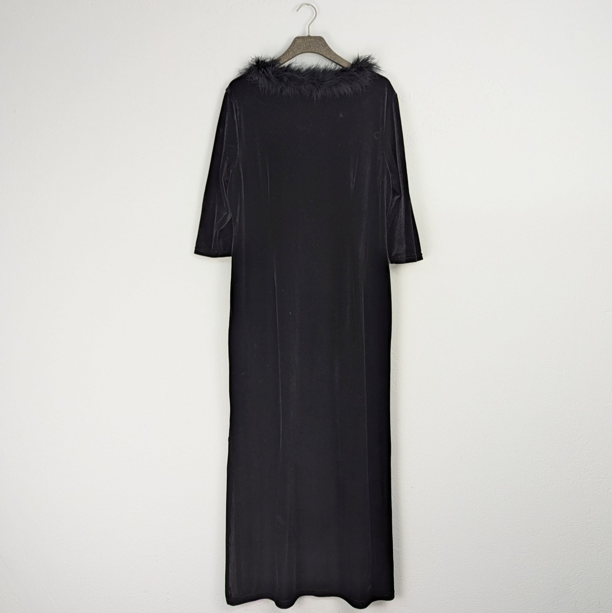 Kuratierter Vintage Onlineshop nachhaltige Secondhand Kleidung online kaufen, Online Shop Vintage, Vintage Online Shop, Second Hand Online Shop, gebraucht, zweite Hand, reused, preloved, Y2K, thriftshop, thriftstore, thrifting, thrift shop, thrift store