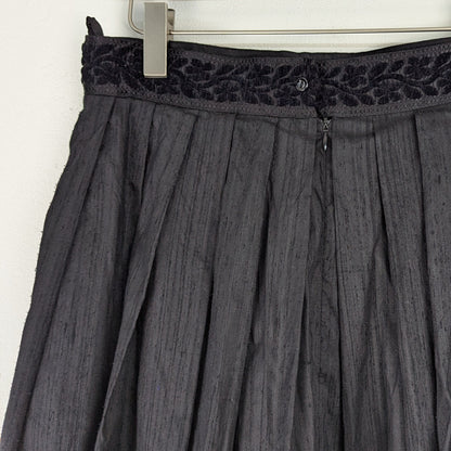 Kuratierter Vintage Onlineshop nachhaltige Secondhand Kleidung online kaufen, Online Shop Vintage, Vintage Online Shop, Second Hand Online Shop, gebraucht, zweite Hand, reused, preloved, Y2K, thriftshop, thriftstore, thrifting, thrift shop, thrift store