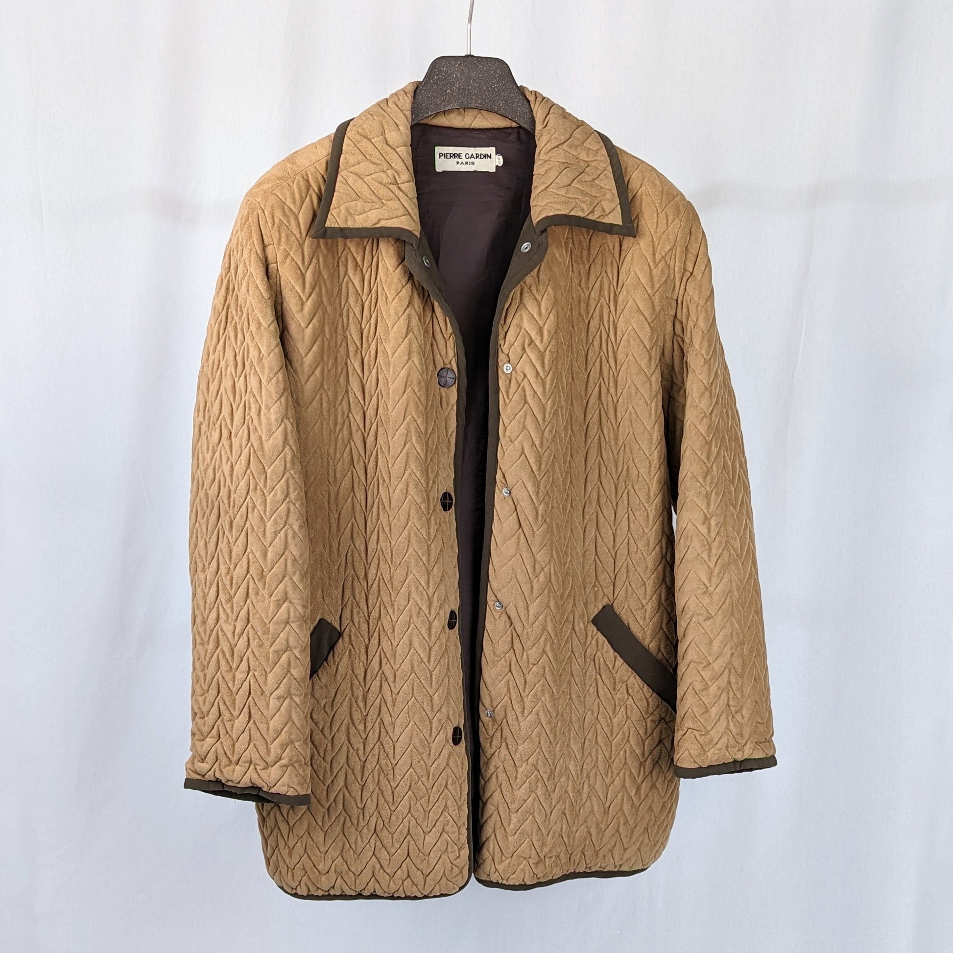 Kuratierter Vintage Onlineshop nachhaltige Secondhand Kleidung online kaufen, Online Shop Vintage, Vintage Online Shop, Second Hand Online Shop, gebraucht, zweite Hand, reused, preloved, Y2K, thriftshop, thriftstore, thrifting, thrift shop, thrift store