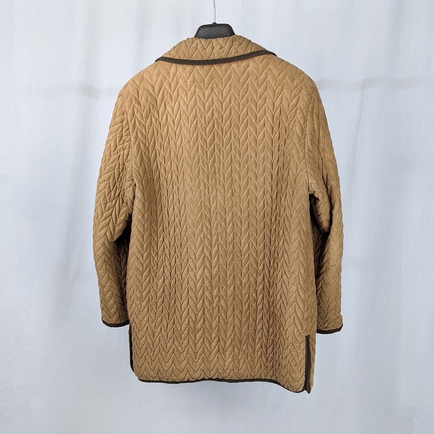 Kuratierter Vintage Onlineshop nachhaltige Secondhand Kleidung online kaufen, Online Shop Vintage, Vintage Online Shop, Second Hand Online Shop, gebraucht, zweite Hand, reused, preloved, Y2K, thriftshop, thriftstore, thrifting, thrift shop, thrift store