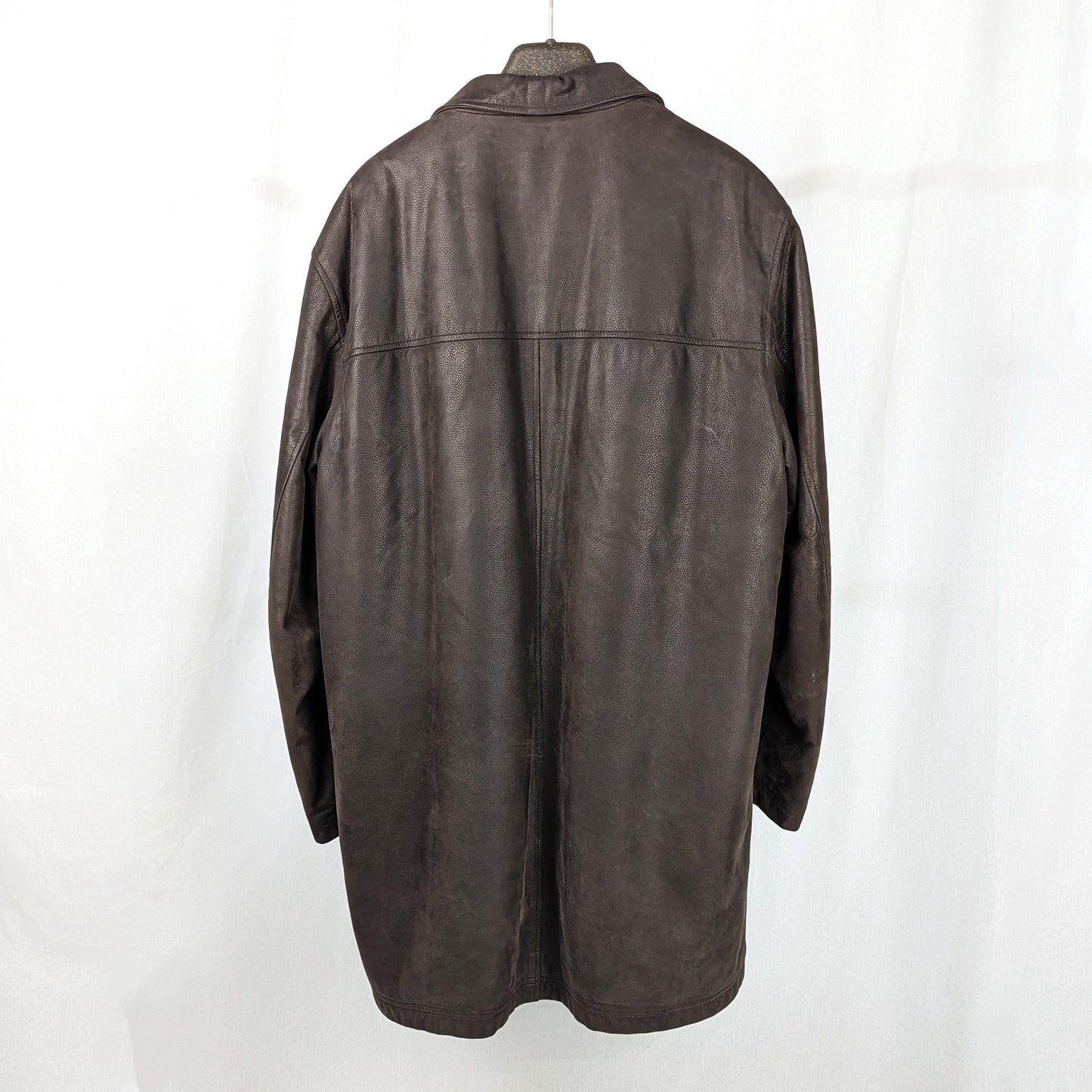 Kuratierter Vintage Onlineshop nachhaltige Secondhand Kleidung online kaufen, Online Shop Vintage, Vintage Online Shop, Second Hand Online Shop, gebraucht, zweite Hand, reused, preloved, Y2K, thriftshop, thriftstore, thrifting, thrift shop, thrift store