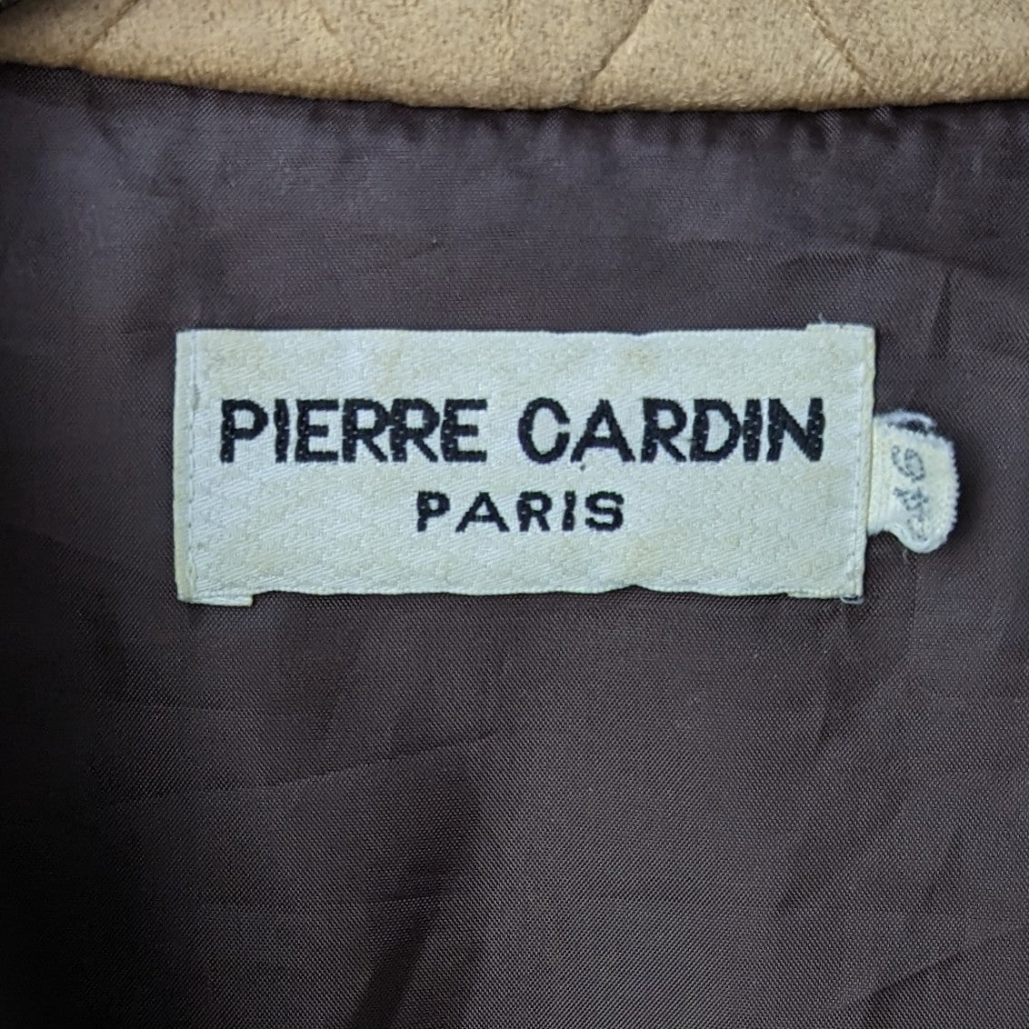 Kuratierter Vintage Onlineshop nachhaltige Secondhand Kleidung online kaufen, Online Shop Vintage, Vintage Online Shop, Second Hand Online Shop, gebraucht, zweite Hand, reused, preloved, Y2K, thriftshop, thriftstore, thrifting, thrift shop, thrift store