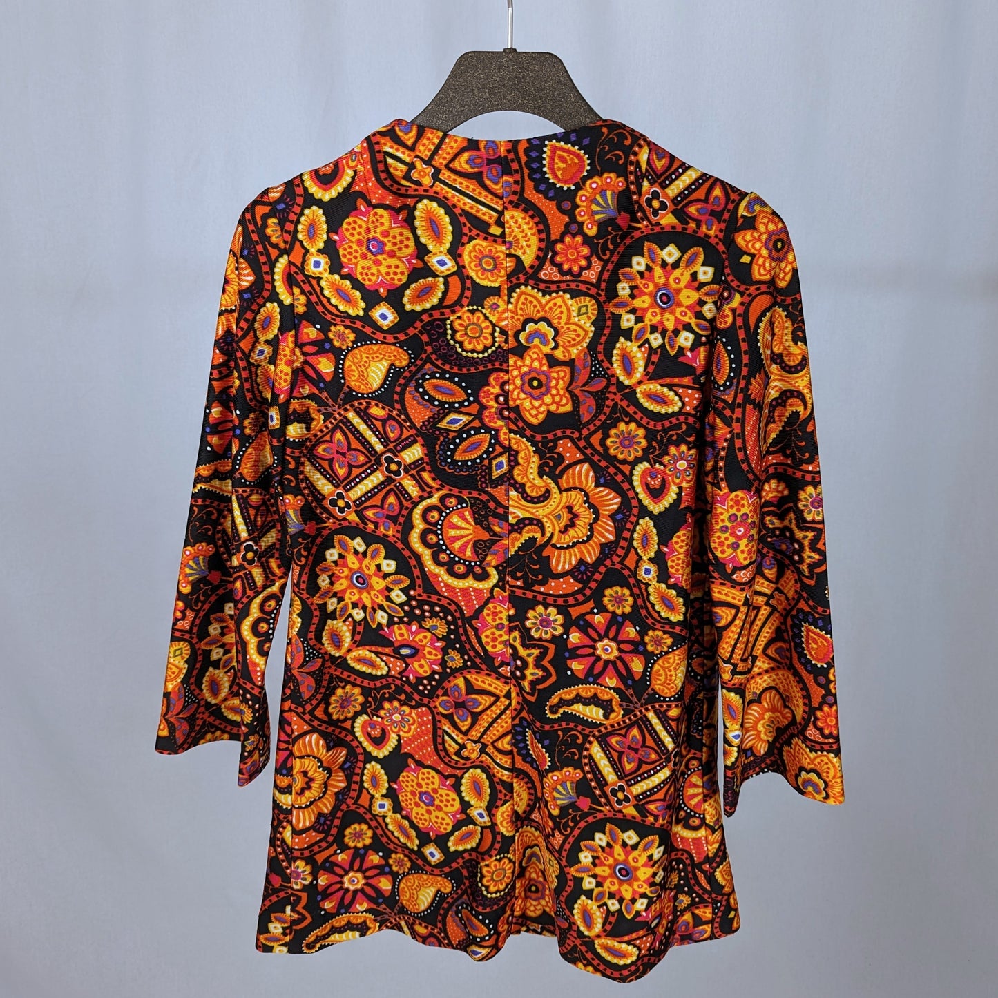 Kuratierter Vintage Onlineshop nachhaltige Secondhand Kleidung online kaufen, Online Shop Vintage, Vintage Online Shop, Second Hand Online Shop, gebraucht, zweite Hand, reused, preloved, Y2K, thriftshop, thriftstore, thrifting, thrift shop, thrift store