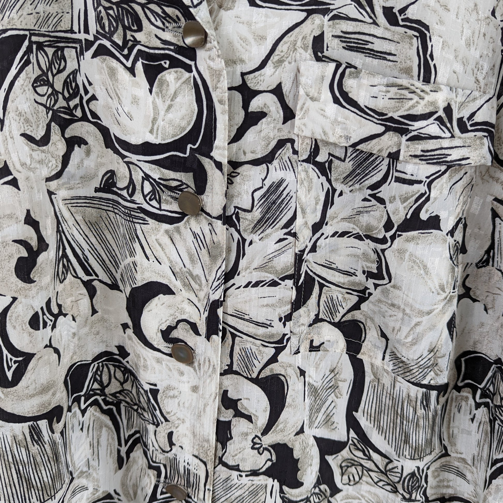 Kuratierter Vintage Onlineshop nachhaltige Secondhand Kleidung online kaufen, Online Shop Vintage, Vintage Online Shop, Second Hand Online Shop, gebraucht, zweite Hand, reused, preloved, Y2K, thriftshop, thriftstore, thrifting, thrift shop, thrift store