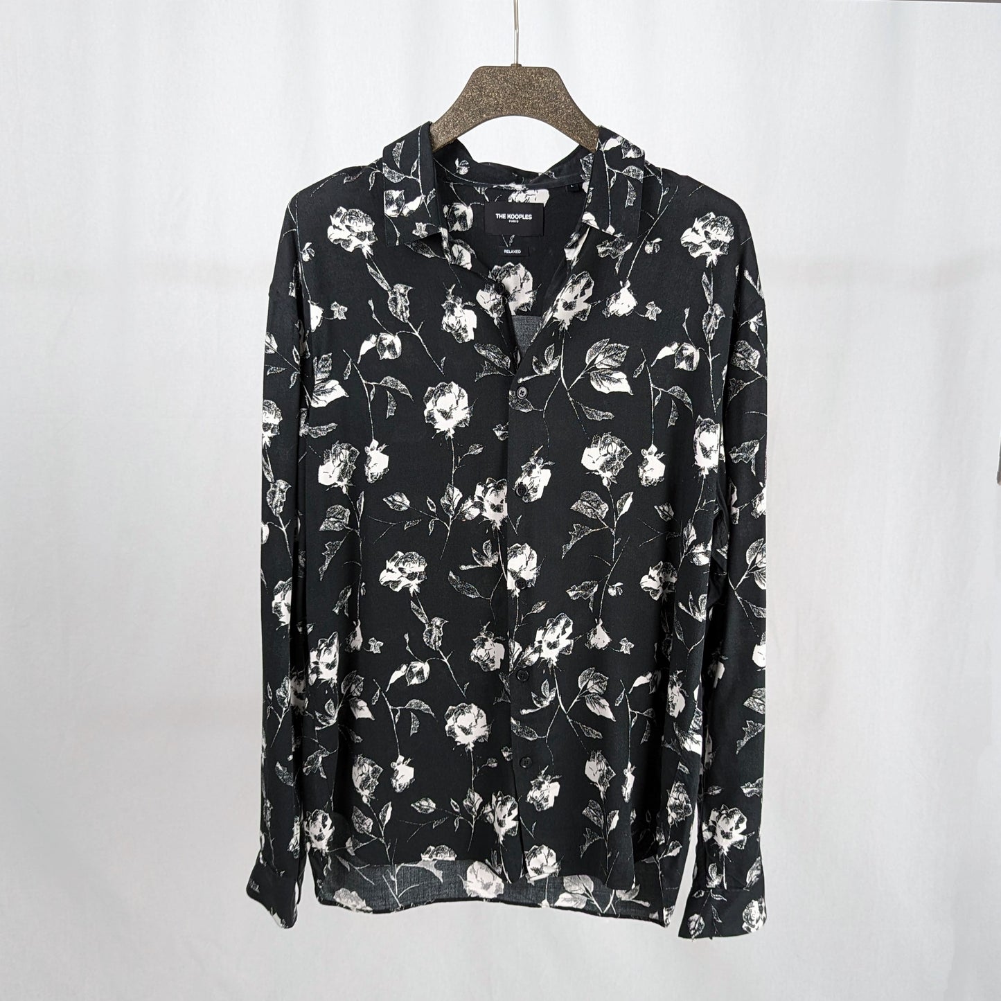 Kuratierter Vintage Onlineshop nachhaltige Secondhand Kleidung online kaufen, Online Shop Vintage, Vintage Online Shop, Second Hand Online Shop, gebraucht, zweite Hand, reused, preloved, Y2K, thriftshop, thriftstore, thrifting, thrift shop, thrift store